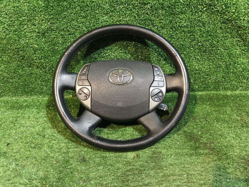 Руль TOYOTA PRIUS NHW20 1NZ-FXE 2006 (б/у)