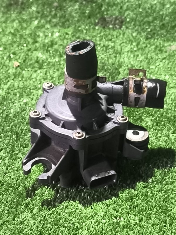 Помпа инвертора TOYOTA PRIUS ZVW30 2ZR-FXE 2010 (б/у)