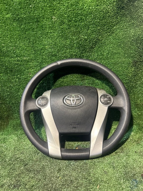 Руль TOYOTA AQUA NHP10 1NZ-FXE 2013 (б/у)