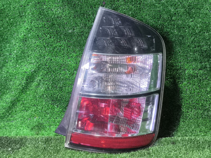 Стоп-сигнал TOYOTA PRIUS NHW20 1NZ-FXE 2005 задний правый (б/у)