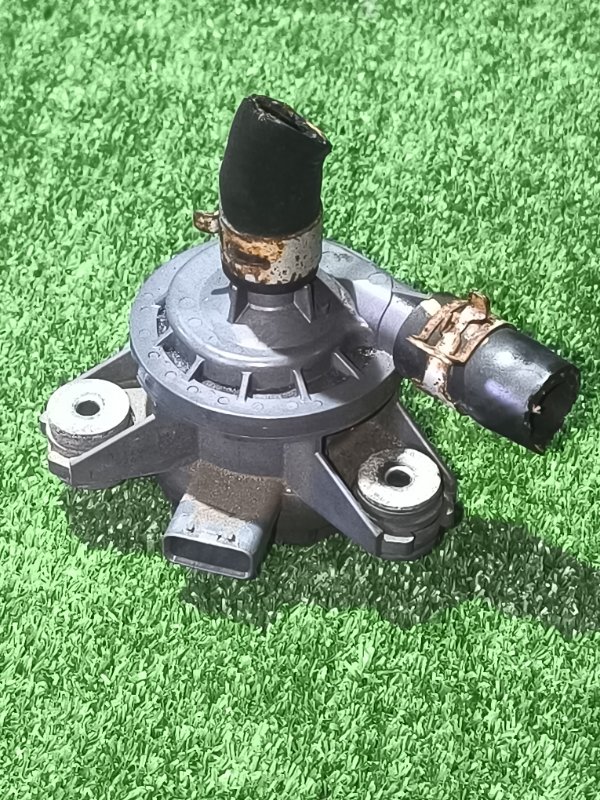 Помпа инвертора TOYOTA AQUA NHP10 1NZ-FXE 2016 (б/у)