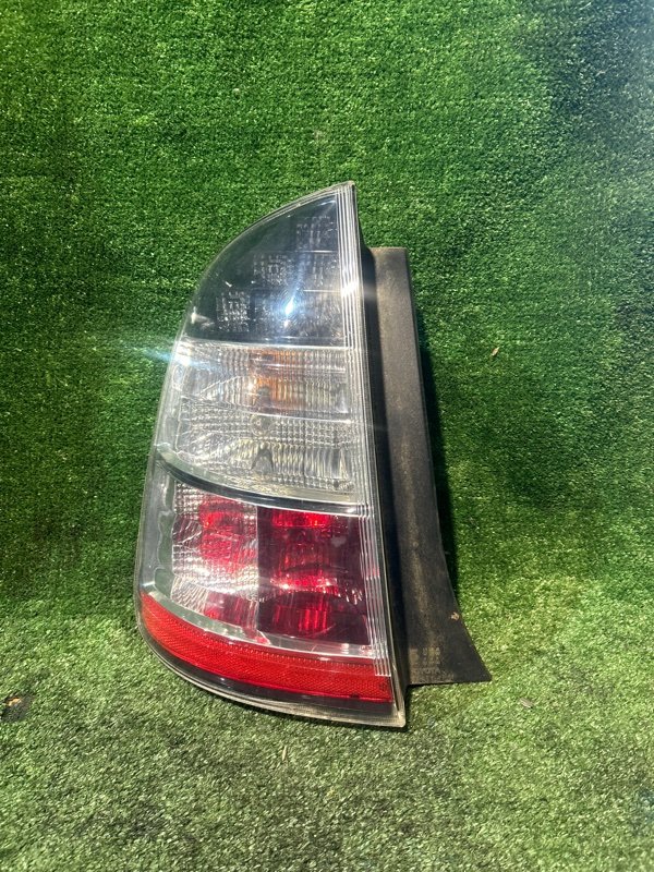 Стоп-сигнал TOYOTA PRIUS NHW20 1NZ-FXE 2005 задний левый (б/у)