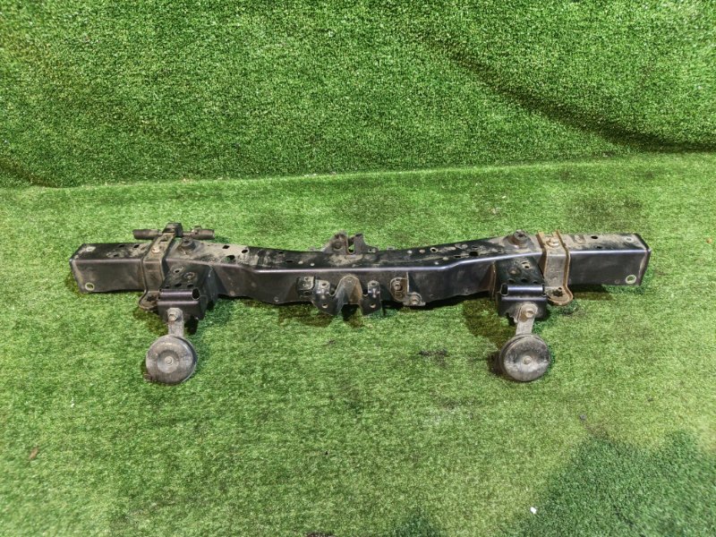 Планка телевизора TOYOTA PRIUS ZVW30 2ZR-FXE 2010 (б/у)