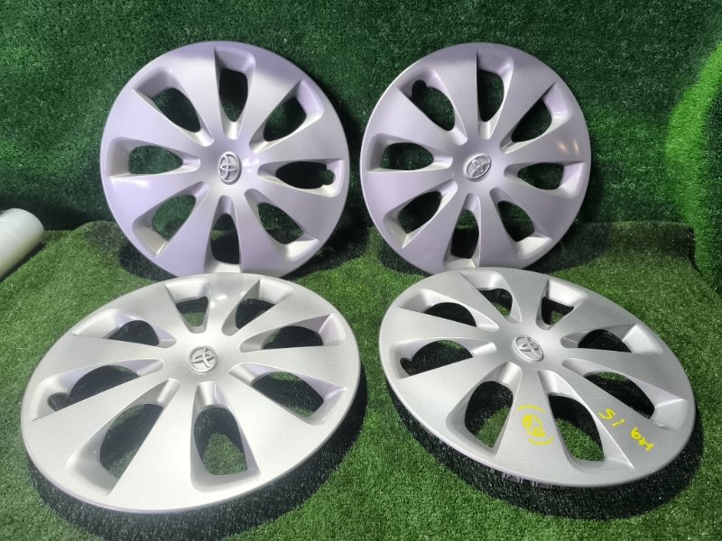 Колпак на колесо TOYOTA COROLLA FIELDER NZE164 1NZ-FE 2013 (б/у)