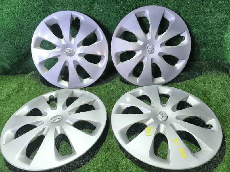 Колпак на колесо TOYOTA AQUA NHP10 1NZ-FXE 2013 (б/у)