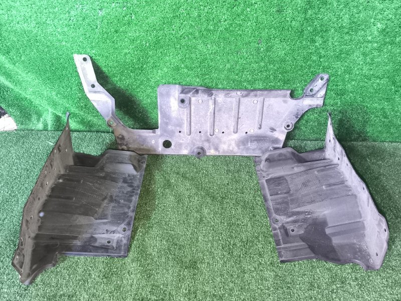 Защита двигателя MITSUBISHI GALANT FORTIS CY6A 4J10 2012 (б/у)