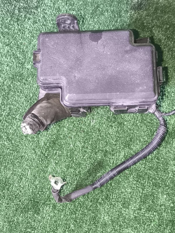 Блок предохранителей TOYOTA NOAH ZRR75 3ZR-FE 2008 (б/у)