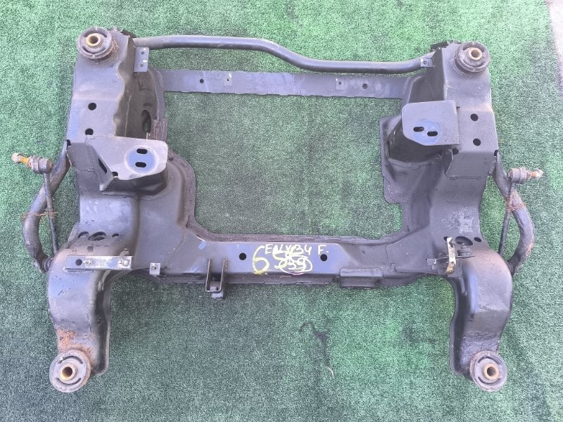 Балка под двс NISSAN CEDRIC ENY34 RB25DET 2000 (б/у)