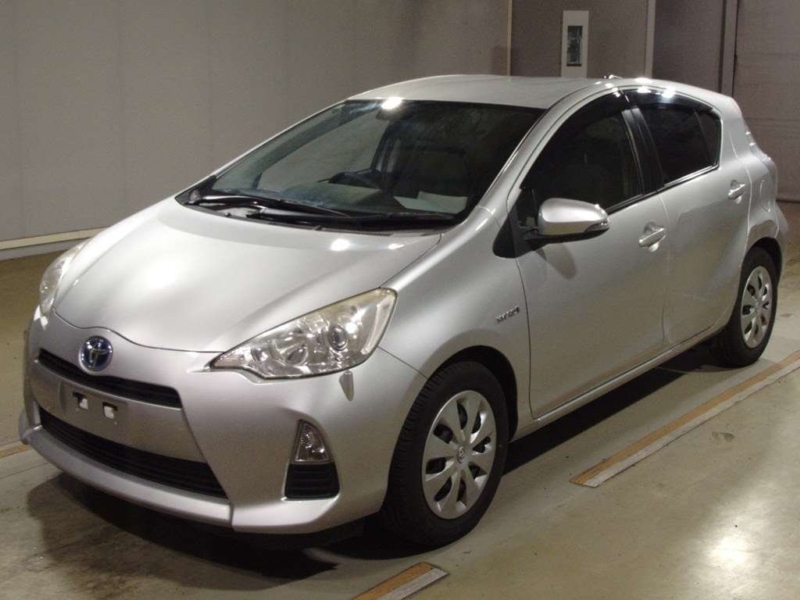 Двигатель TOYOTA AQUA NHP10 1NZ-FXE 2013 (б/у)