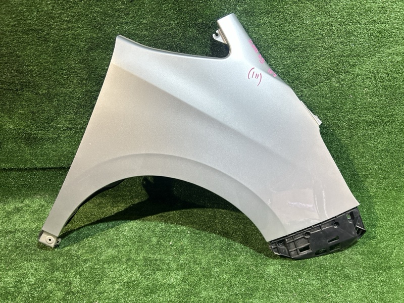 Крыло TOYOTA ESQUIRE ZRR85 3ZR-FAE 2015 переднее правое (б/у)