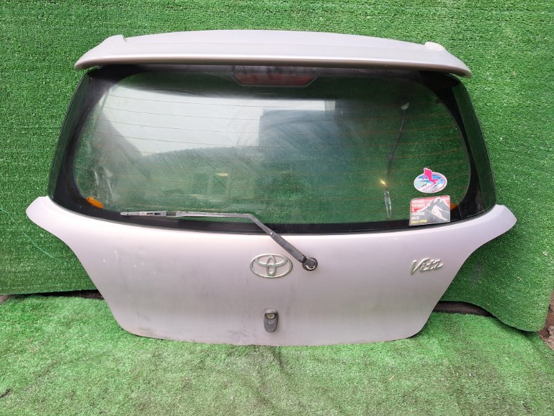 Дверь 5-я TOYOTA VITZ NCP10 (б/у)