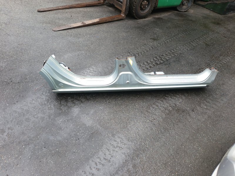 Порог HONDA FIT GD1 L13A 2007 правый (б/у)