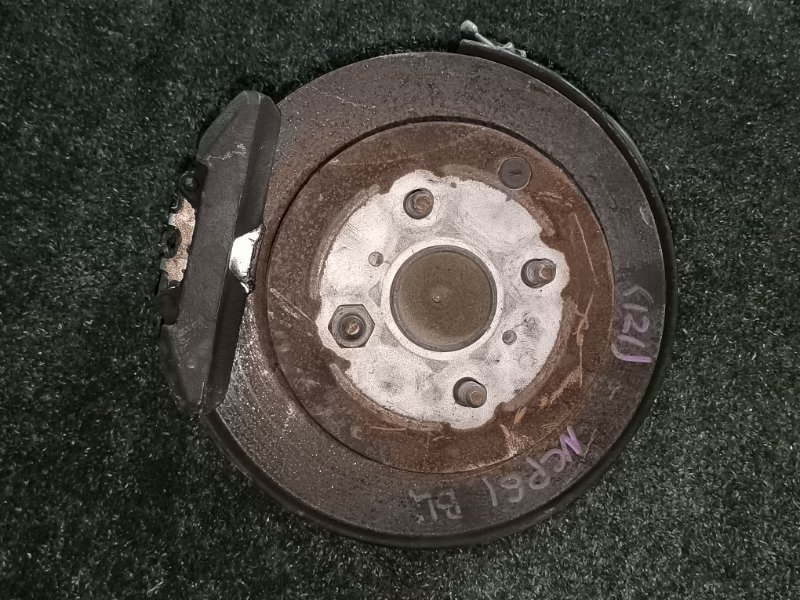 Ступица TOYOTA IST NCP61 1NZ-FE 2005 задняя левая (б/у)