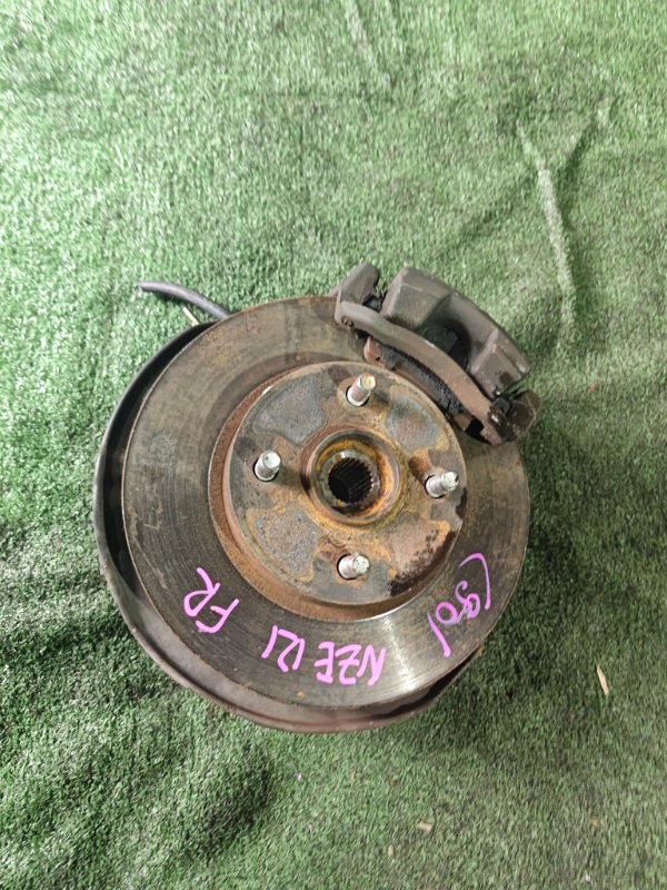 Ступица TOYOTA ALLEX NZE121 1NZ-FE 2002 передняя правая (б/у)