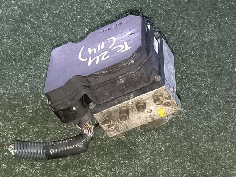 Блок abs NISSAN SERENA TC24 QR20DE 2002 (б/у)