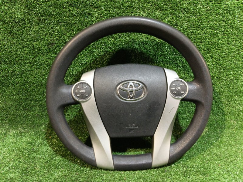 Руль TOYOTA AQUA NHP10 1NZ-FXE 2013 (б/у)
