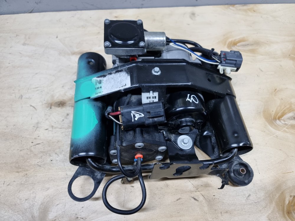 Компрессор подвески Land Rover Range Rover 3 Компрессор подвески Land Rover Range Rover 3