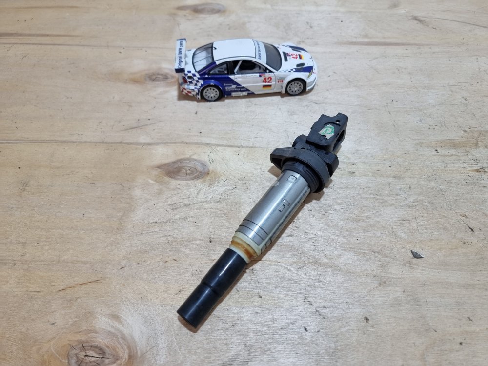 Катушка зажигания BMW 7 2012 F01 N63B44 8616153 контрактная
