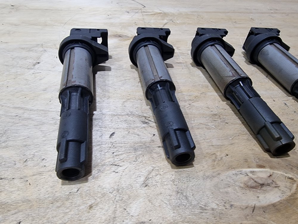 Катушка зажигания BMW 5 F10 N55B30A Катушка зажигания BMW 5 F10 N55B30A