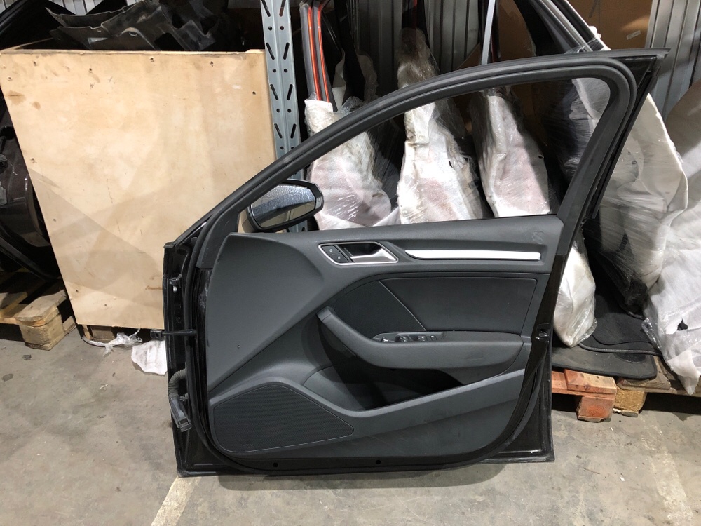 Дверь передняя правая a3 8v Дверь передняя правая a3 8v