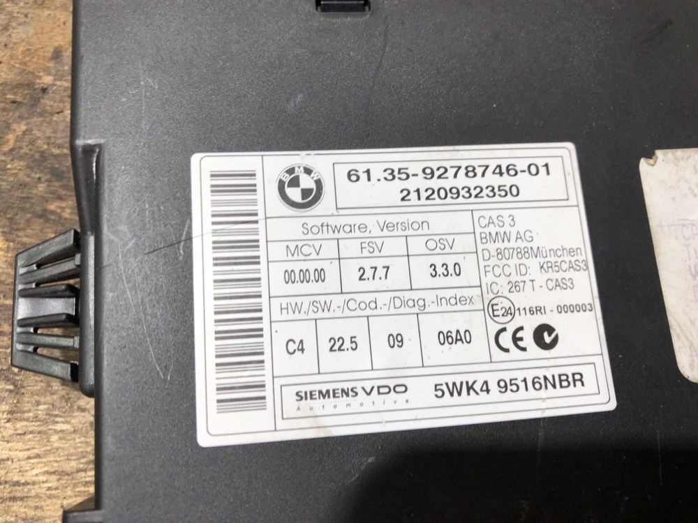 Блок управления CAS BMW 3 e90 Блок управления CAS BMW 3 e90