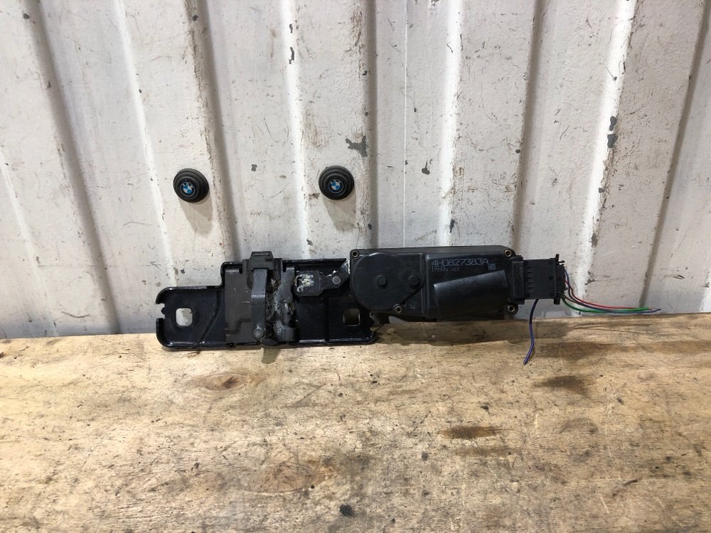 Запчасть привод замка багажной двери с сервоприводом Audi a6 c7 4h0827383a контрактная Привод замка багажной двери с сервоприводом Audi a6 c7 4h0827383a контрактная