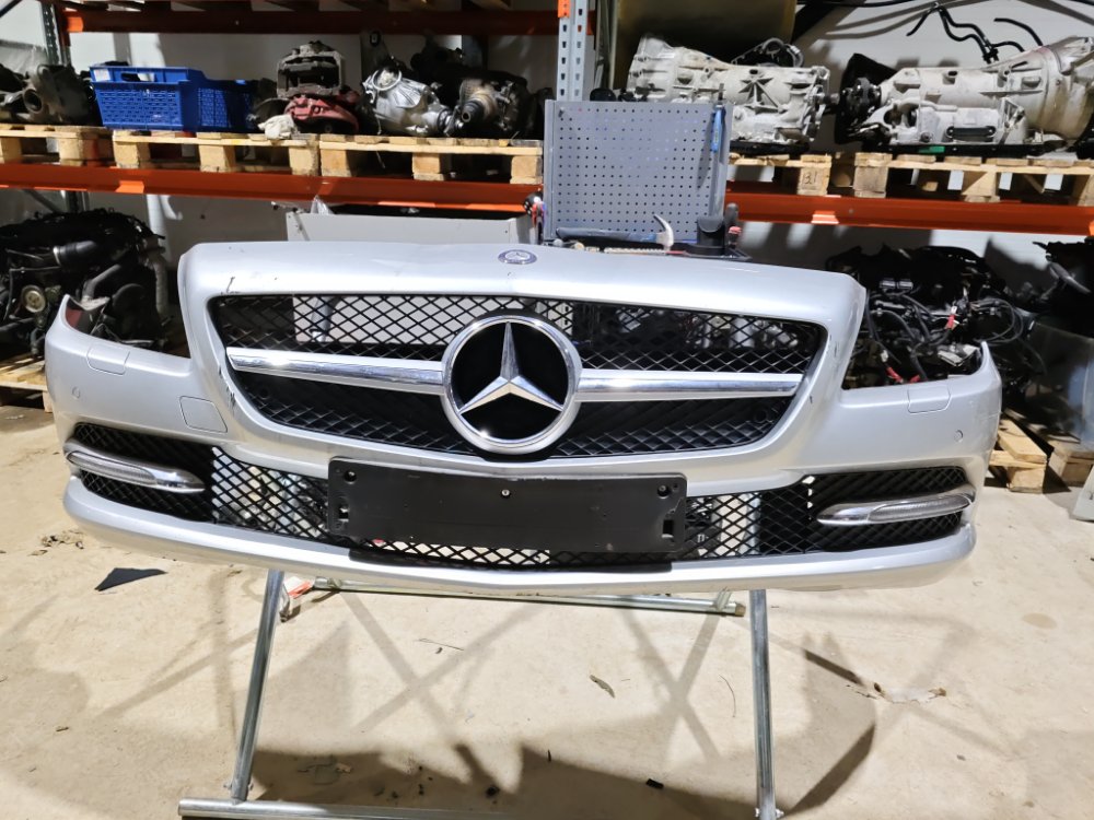Бампер передний Mercedes-benz slk r172 123455677 контрактная