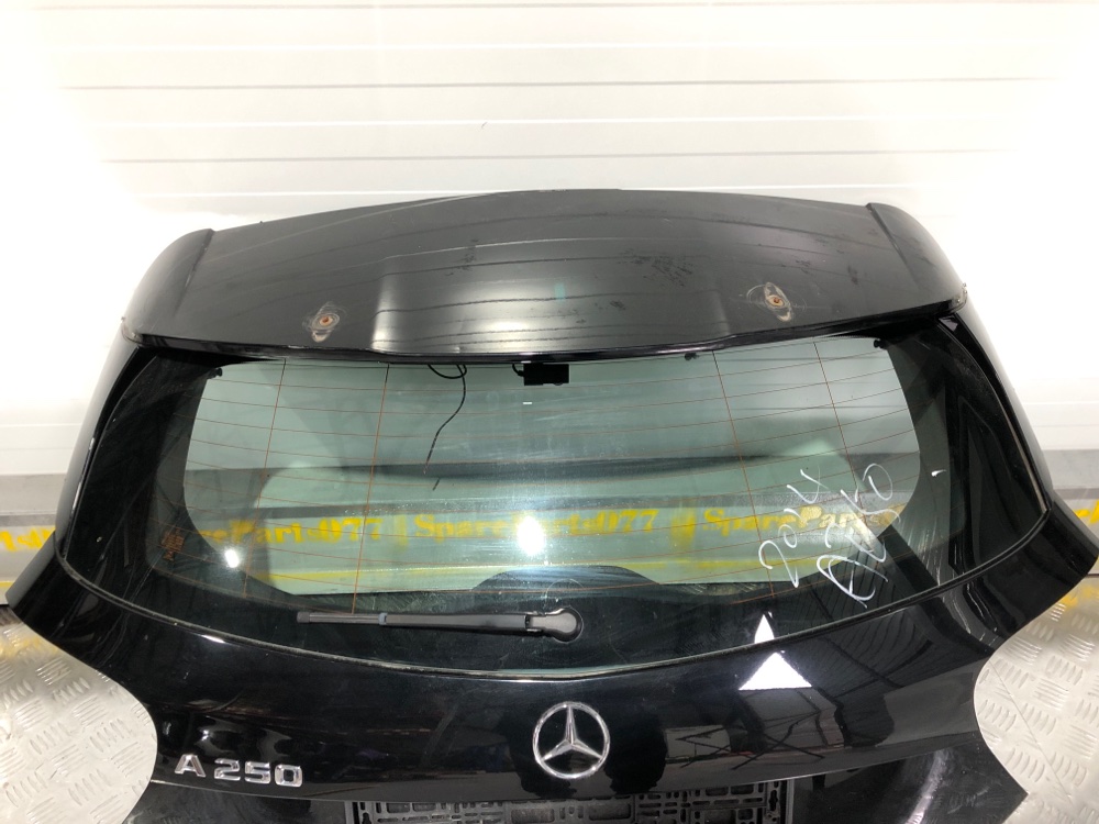 Крышка багажника Mercedes-benz A-class w176 Крышка багажника Mercedes-benz A-class w176