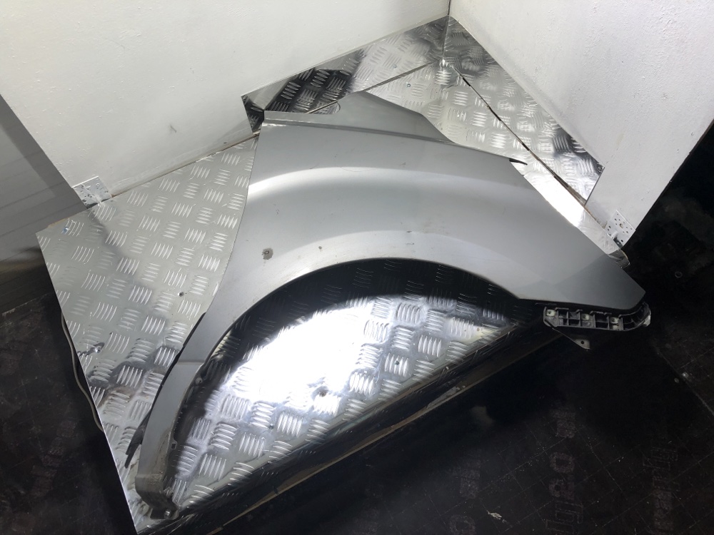 Крыло переднее правое hyundai h1 663214H500 контрактная