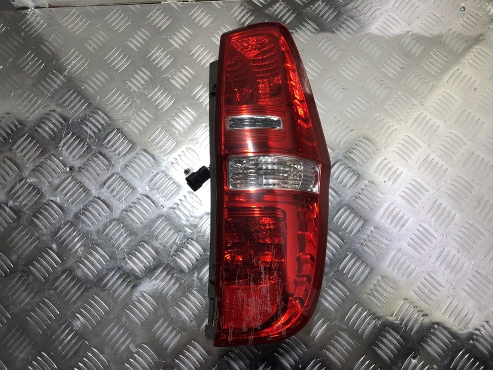 Фонарь задний правый hyundai h1 92402-4H020 контрактная