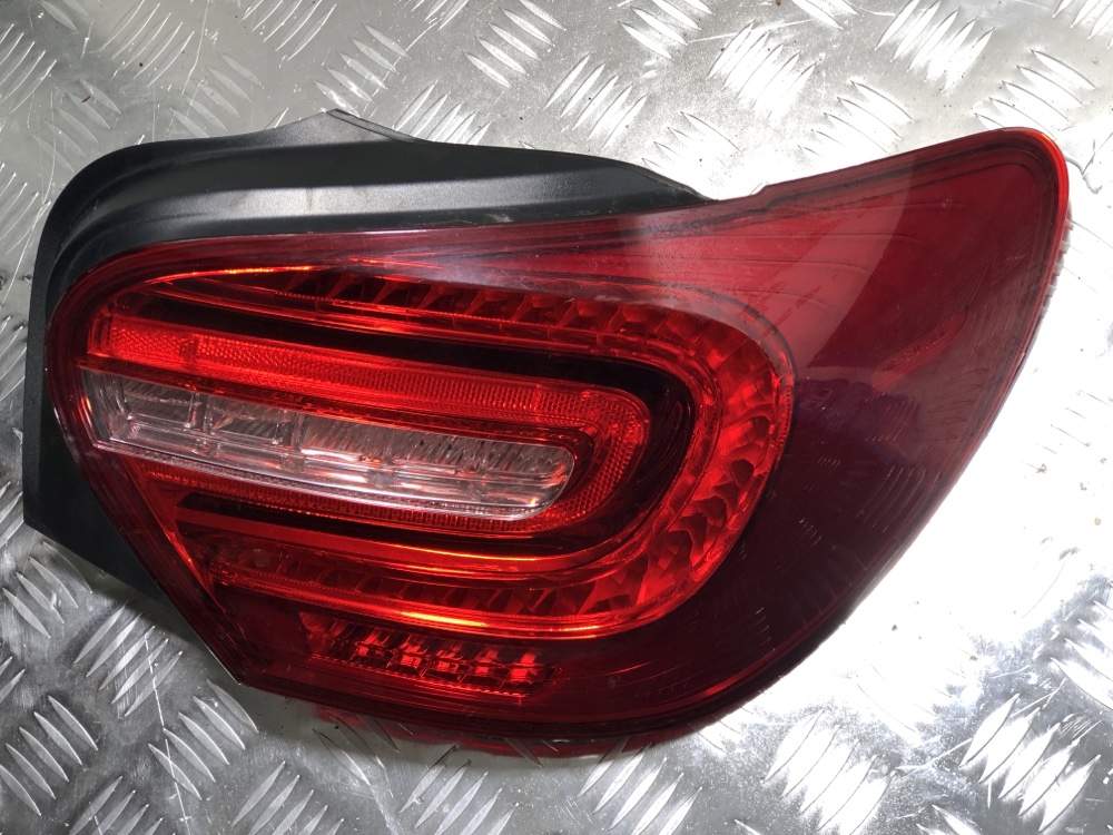 Фонарь задний правый A-class W176 M270.910