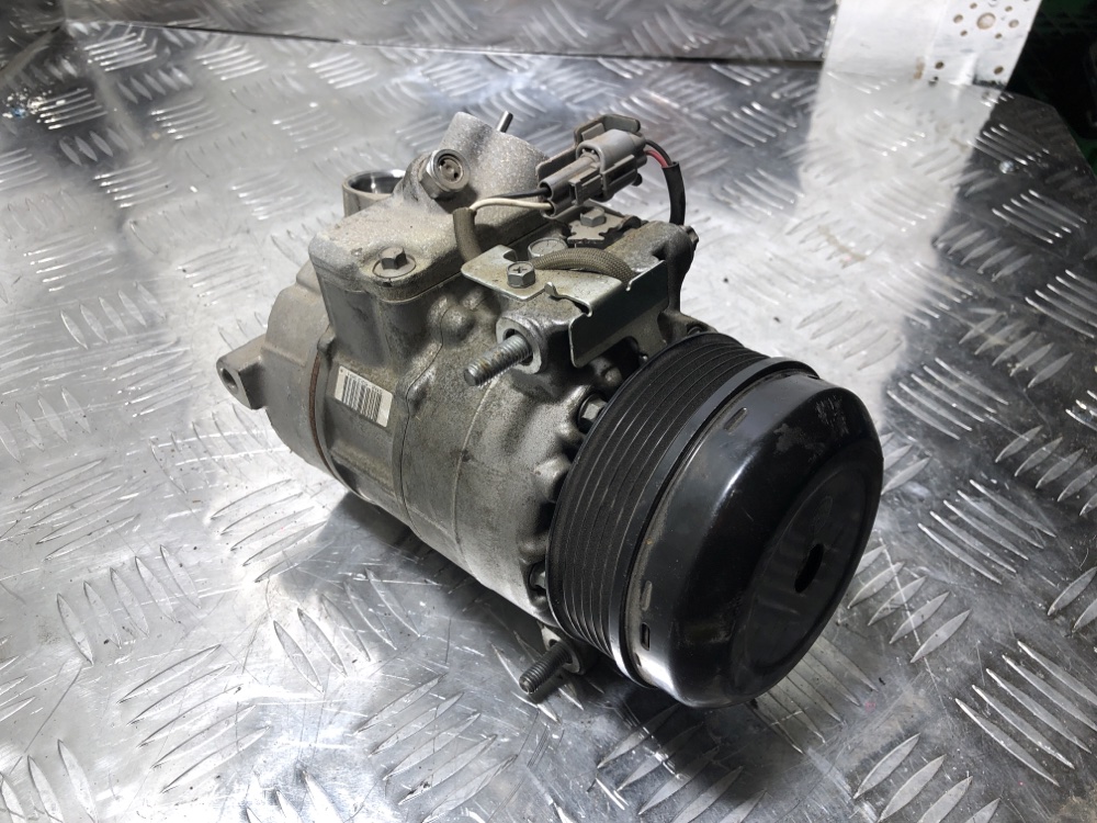 Компрессор кондиционера Mercedes-benz slk r172 271.861 Компрессор кондиционера Mercedes-benz slk r172 271.861