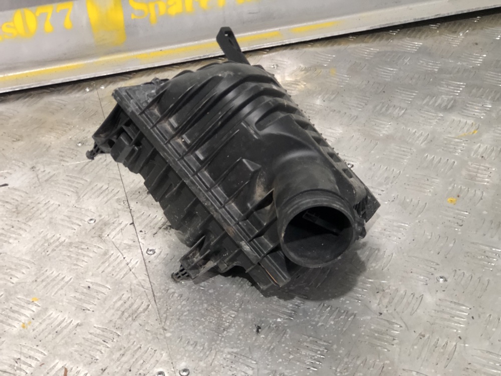 Корпус воздушного фильтра bmw x1 F48 B48A20A 7609482 контрактная