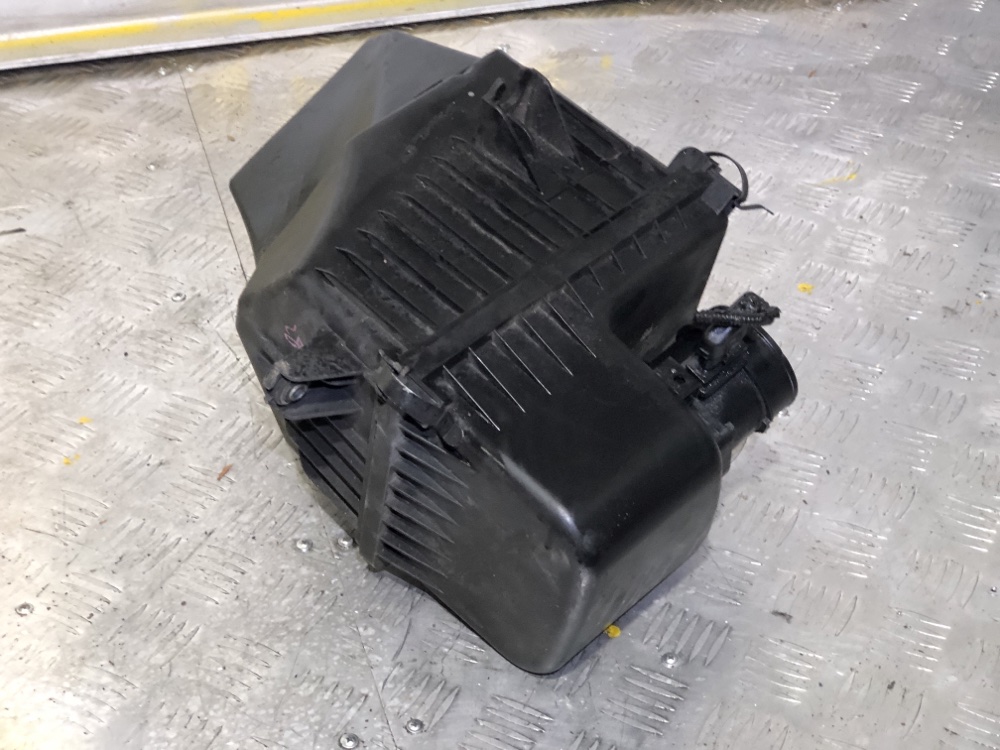 Корпус воздушного фильтра hyundai h1 h1 d4cb 28110 4H000 контрактная