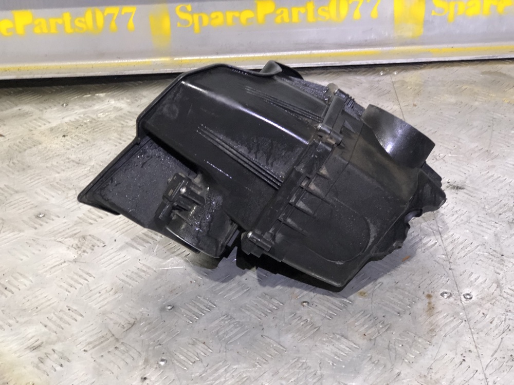 Корпус воздушного фильтра BMW 5 F10 N53B30A