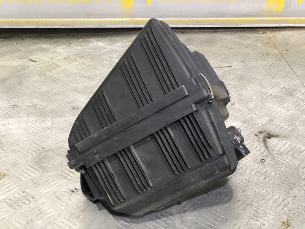 Корпус воздушного фильтра X3 F25 N52B30A