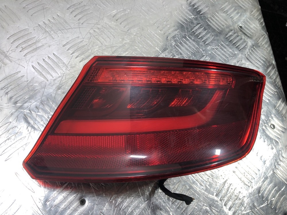 Фонарь задний правый a3 8v
