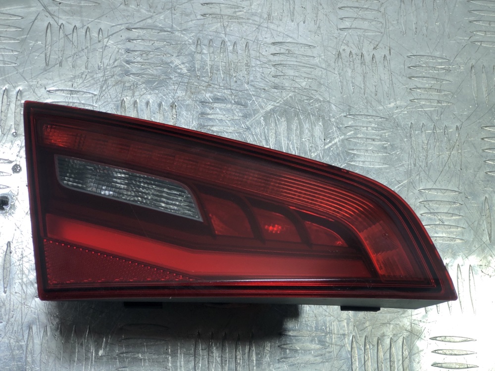 Фонарь левый Audi a3 8v