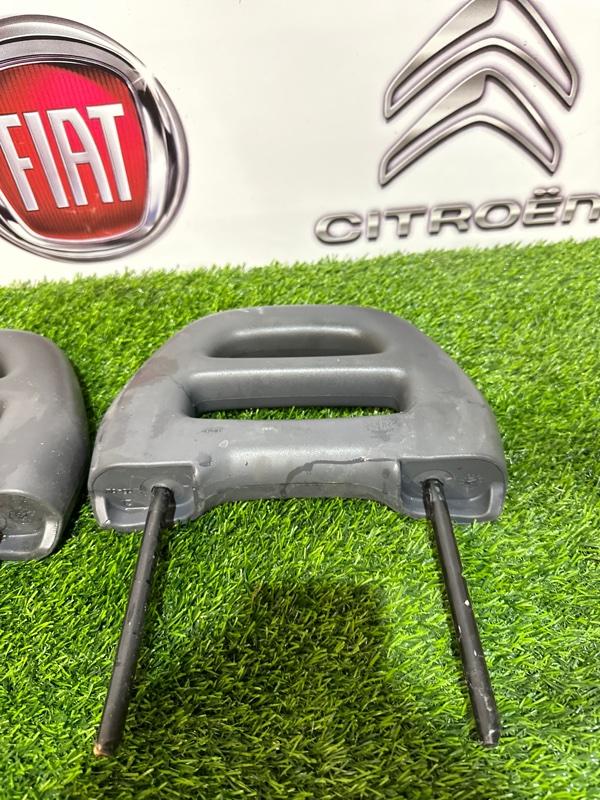 Подголовник сиденья citroen jumper 250 2.2 HDI.