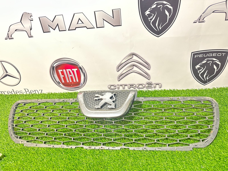 Решетка радиатора PEUGEOT BOXER CITROEN FIAT ДУКАТО boxer 2006-2023 250 2.2 HDI. контрактная