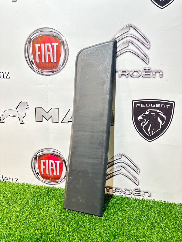 Молдинг накладка кузова боковая правый PEUGEOT BOXER CITROEN FIAT ДУКАТО boxer 2006-2023 250 2.2 HDI. контрактная