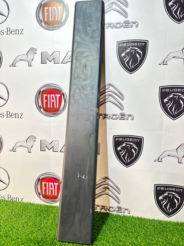 Запчасть молдинг накладка кузова боковая правый PEUGEOT BOXER CITROEN FIAT ДУКАТО boxer 2006-2023 250 2.2 HDI. контрактная Молдинг накладка кузова боковая правый PEUGEOT BOXER CITROEN FIAT ДУКАТО boxer 2006-2023 250 2.2 HDI. контрактная