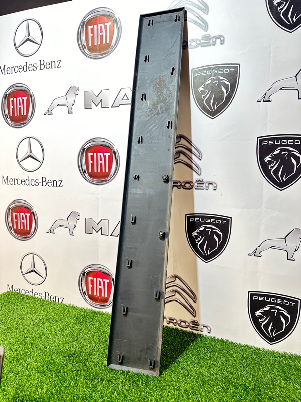 Молдинг накладка кузова боковая правый PEUGEOT BOXER CITROEN FIAT ДУКАТО boxer 250 2.2 HDI. Молдинг накладка кузова боковая правый PEUGEOT BOXER CITROEN FIAT ДУКАТО boxer 250 2.2 HDI.