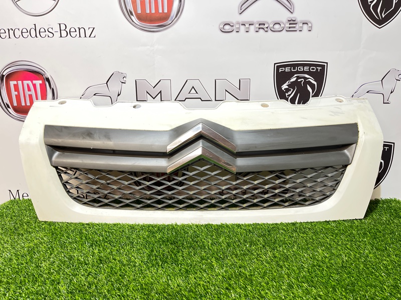 Решетка радиатора PEUGEOT BOXER CITROEN FIAT ДУКАТО boxer 2006-2023 250 2.2 HDI. Б/У