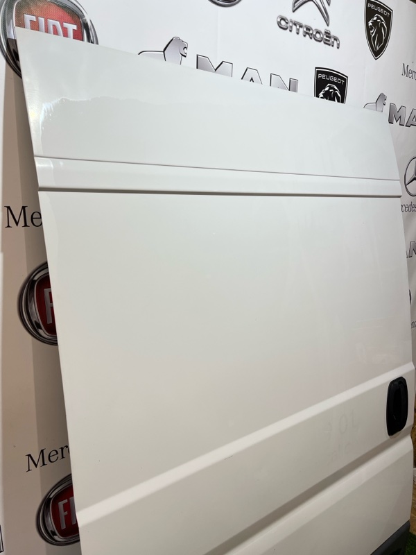 Дверь сдвижная правая citroen jumper 290 2.2 HDI.