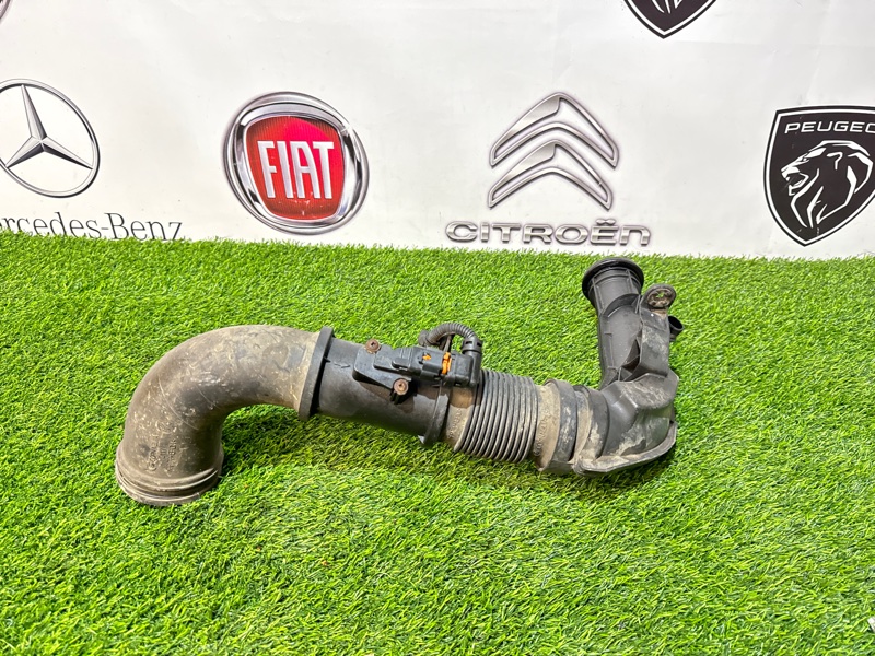 Патрубок турбины citroen jumper ЕВРО 6 2019 290 2.0 HDI. контрактная
