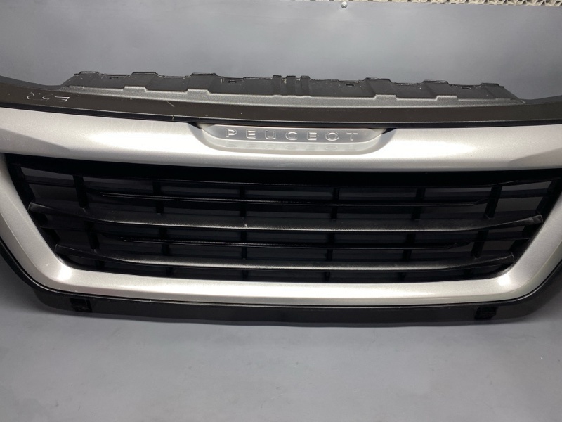 Решетка радиатора Peugeot boxer 2015 290 10TRJA 4h03 4hh 1314847070 контрактная