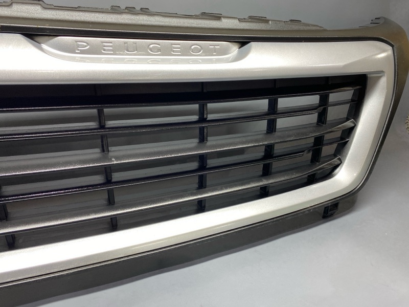 Решетка радиатора boxer 2015 290 10TRJA 4h03 4hh