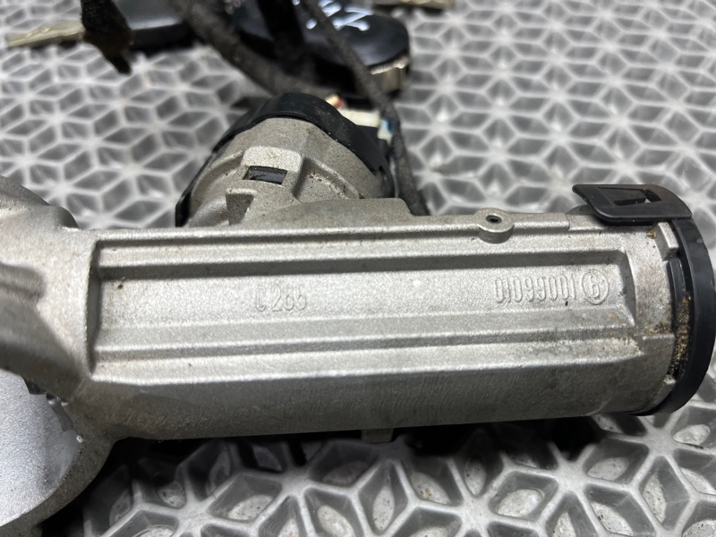 Замок зажигания передний boxer 2008 250 2.2 HDI.