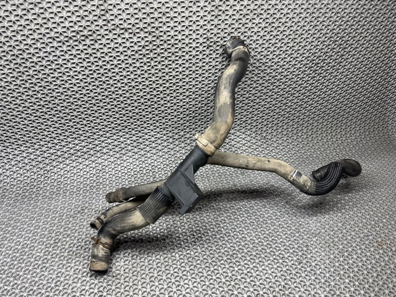 Патрубок системы охлаждения передний boxer 2006-2023 250 2.2 HDI.